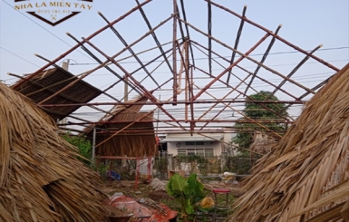 Nhà Tre Lợp Lá Dừa